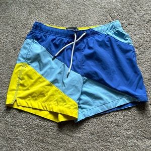 Men’s Abercrombie and Fitch bathing suit 6” inseam